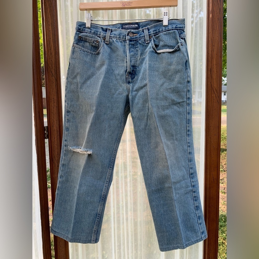 LondonJean London Jeans Capri Women’s Size 12 Distressed Torn Blue Denim